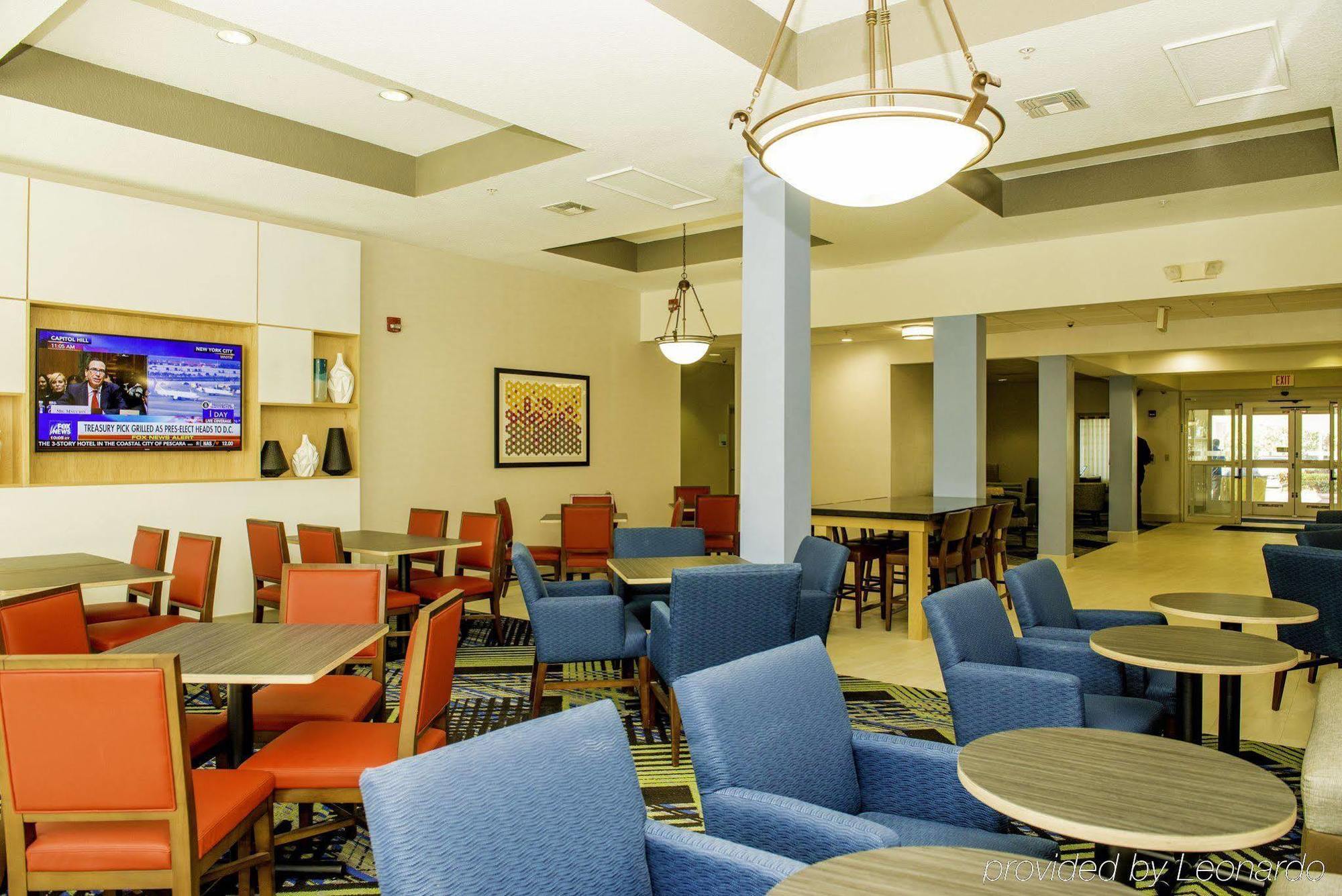 Holiday Inn Express St. Petersburg North / I-275 By Ihg Esterno foto